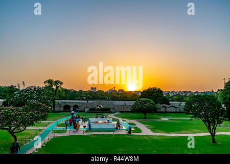 Raj Ghat- il luogo del riposo finale di Gandhiji Foto Stock