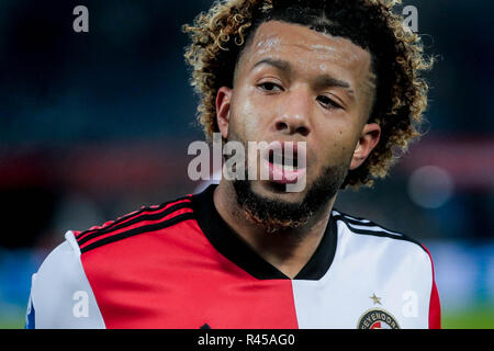 Rotterdam, Paesi Bassi, 25 Novembre, 2018. - Feyenoord - Groningen , Calcetto , Stagione 2018/2019 , Eredivisie , Stadion Feijenoord, De Kuip , 25-11-2018 , risultato 1-0 , Feyenoord player Tonny Vilhena Credito: Pro scatti/Alamy Live News Foto Stock