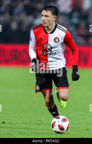 Rotterdam, Paesi Bassi, 25 Novembre, 2018. - Feyenoord - Groningen , Calcetto , Stagione 2018/2019 , Eredivisie , Stadion Feijenoord, De Kuip , 25-11-2018 , risultato 1-0 , Feyenoord player Steven Berghuis Credito: Pro scatti/Alamy Live News Foto Stock