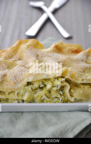 Lasagne di zucchine Foto Stock