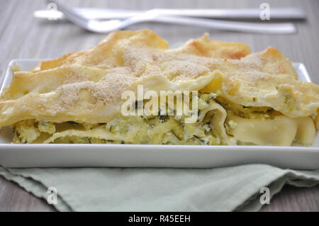 Lasagne di zucchine Foto Stock