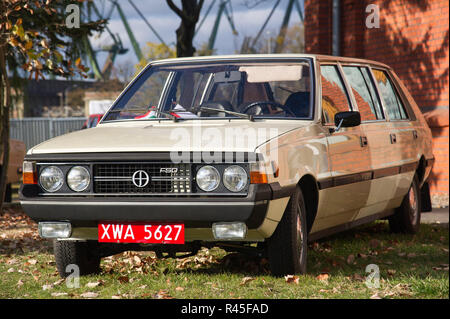 Automobile polacco FSO Polonez fabbricato da passeggero fabbrica automobilistica a Varsavia in Gdansk, Polonia. 21 ottobre 2018 © Wojciech Strozyk / Alamy S Foto Stock