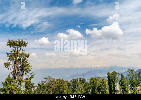 Manimahesh Kailash, Jot, una vista dall'alto, la gamma della montagna Foto Stock