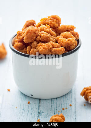 Rustico pollo popcorn Foto Stock