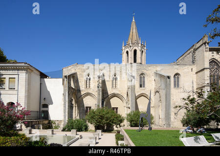 Chiesa di San Marziale o San Marziale tempio, Parco & Giardino, Agricol Perdiguier Square Avignon Provence Francia Foto Stock