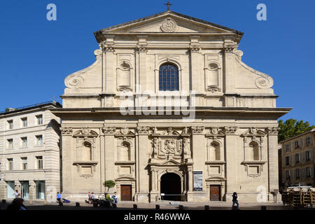 Facciata barocca (1620) del Musée Lapidaire o il museo archeologico, nell'ex cappella del Collegio dei Gesuiti, Avignon Provence Francia Foto Stock