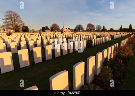 Tyne Cot britannica cimitero militare nei pressi di Ypres Foto Stock