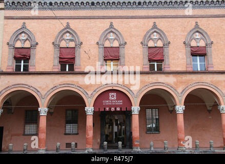 Facciata di Palazzo Bolognini Amorini Salina a Bologna Foto Stock