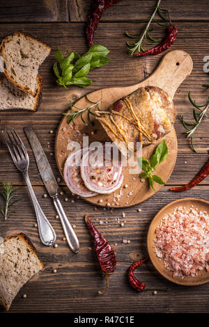 Ripiene di pancetta pancia Foto Stock