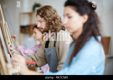 Ragazzo pittura Foto Stock