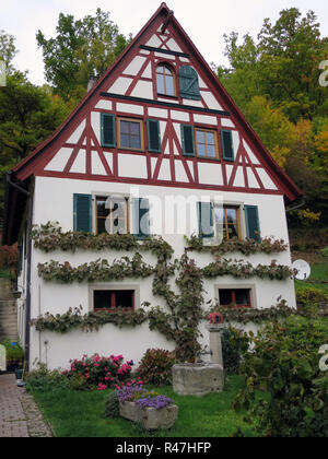 In stile tudor house nella storica alltstadt Foto Stock