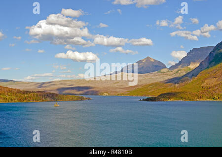 Nuvole e montagne del West americano Foto Stock