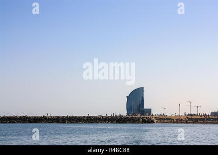 Barcellona,u200BU200ba porto sul Mediterraneo tra antico e moderno Foto Stock