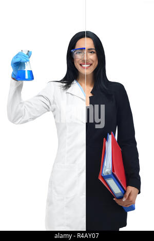 Ragazza di successo in due occupazioni di scienziato e imprenditrice isolati su sfondo bianco. Scienziato in camice bianco tubo di contenimento con il liquido blu e commercialista con cartelle di documenti in mano. Foto Stock