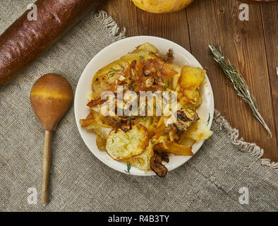 Neeps scozzese e Tatties, cucina Scozzese e tradizionali piatti assortiti, vista dall'alto. Foto Stock