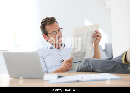 Momento di relax a casa Foto Stock