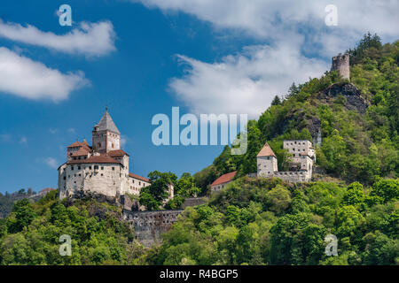 Castel Trostburg, del XIII secolo, il castello medievale di Ponte Gardena (Waidbruck), Valle Isarco, Trentino-Alto Adige, Italia Foto Stock