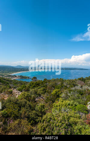 Vista dal Cap Camarat sul litorale di Pampelonne, Ramatuelle, Var, Provence-Alpes-Côte d Azur, in Francia, in Europa Foto Stock