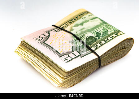 Un batuffolo di US $ 50 Dollar Bills isolato su bianco, concetto di denaro, ricchezza. Foto Stock