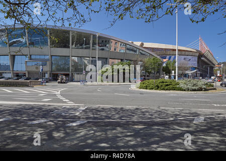 Abanca-Riazor Stadium e il palazzo dello sport nella città di La / A Coruña, provincia di Galizia, Spagna, Europa Foto Stock