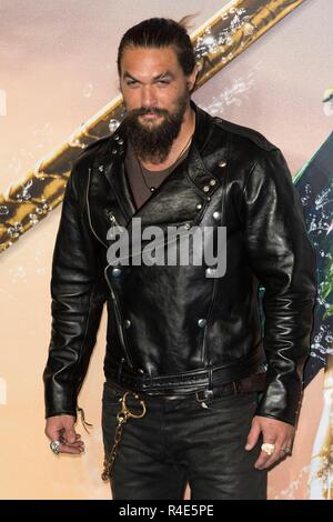 Londra, Regno Unito. 26 Nov 2018. Jason Momoa assiste AQUAMAN - Premiere mondiale. Londra, Regno Unito. 26/11/2018 | Utilizzo di credito in tutto il mondo: dpa picture alliance/Alamy Live News Foto Stock