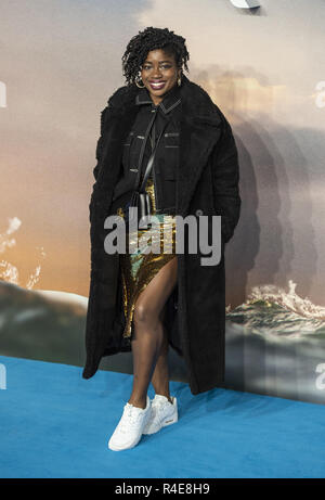 Londra, Regno Unito. 26 Nov, 2018. Clara Amfo assiste la prima mondiale di "Aquaman' a Cineworld Leicester Square il 26 novembre 2018 a Londra, Inghilterra Credito: Gary Mitchell SOPA/images/ZUMA filo/Alamy Live News Foto Stock