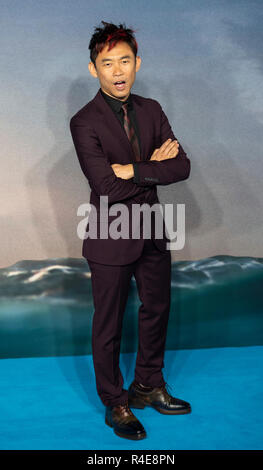 James Wan assiste la prima mondiale di "Aquaman' a Cineworld Leicester Square. Foto Stock