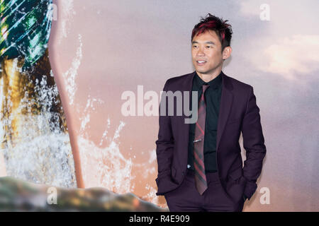 Londra, Regno Unito. Il 26 novembre 2018. James Wan assiste la prima mondiale di "Aquaman' a Cineworld nel cuore di Leicester Square. Credito: Wiktor Szymanowicz/Alamy Live News Foto Stock