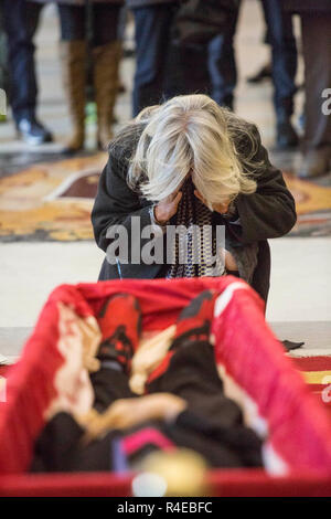 Foto LaPresse - Andrea Panegrossi 27/11/2018- Roma, Italia. CRONACA La camera ardente di Bernardo Bertolucci al Campidoglio Foto LaPresse - Andrea Panegrossi 27/10/2018- Roma, Italia la camera ardente di Bernardo Bertolucci in Campidoglio Foto Stock