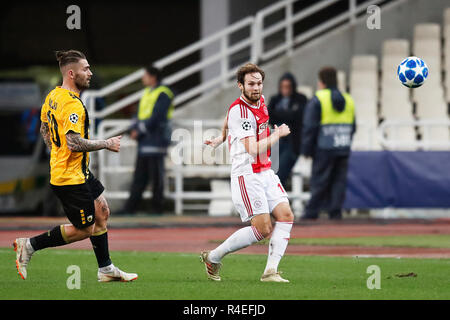 Atene, Grecia. 27 Novembre, 2018. Atene, Stadio Olimpico, AEK Atene FC - Ajax , calcio, Champions League, stagione 2018-2019, 27-11-2018, Ajax player Daley cieco sulla palla durante il gioco AEK Atene - Ajax . Credito: Pro scatti/Alamy Live News Foto Stock
