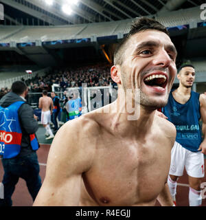 Atene, Grecia. 27 Novembre, 2018. Atene, Stadio Olimpico, AEK Atene FC - Ajax , calcio, Champions League, stagione 2018-2019, 27-11-2018, Ajax giocatore Dusan Tadic in festa dopo il gioco AEK Atene - Ajax . Credito: Pro scatti/Alamy Live News Foto Stock