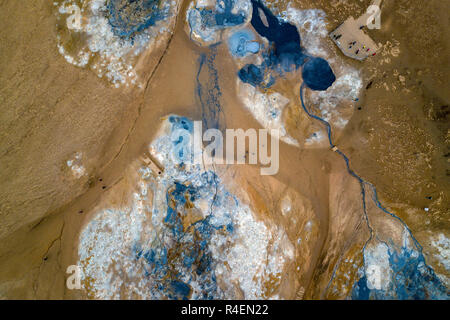 Vista aerea di Hverir area geotermica, a nord-est dell'Islanda Foto Stock