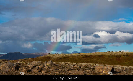 Rainbow su Thingvellir National Park, Southwestern Islanda Foto Stock