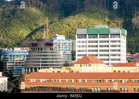 Wellington, Nuova Zelanda - 25 agosto 2017: la mattina presto nell'area CBD della capitale della Nuova Zelanda. Foto Stock