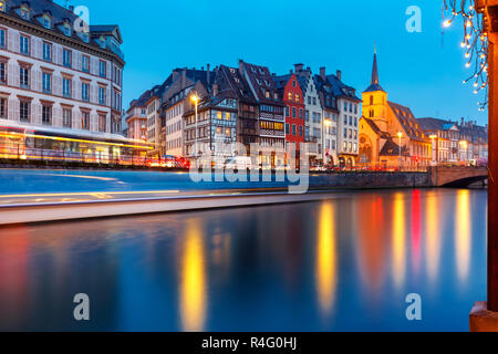 Mattina terrapieno a Strasburgo, in Alsace Foto Stock