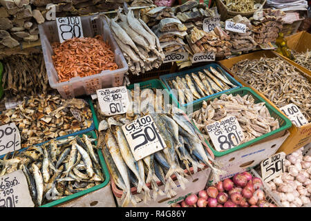 Pesci secchi in Sri Lanka Mercato del Pesce Foto Stock