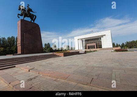 Monumento epopea di Manas su Ala-Too Square. Bishkek Foto Stock