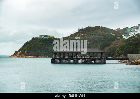 Stanley Blake Pier è uno dei più popolari di landmark Stanley, una città costiera dell'Isola di Hong Kong Foto Stock