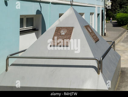 Kurort Teplice, albero sorgente con tavola commemorativa nel resort per la salute di Beethoven complessa, Quellschacht mit Gedenktafel Kurkomplex am Beethoven Foto Stock