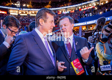 Ex Trump campaign manager Paolo Manafort alla Convention Nazionale Repubblicana in Cleveland Foto Stock