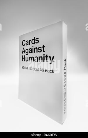 Gioca a cards against humanity carte contro l umanita - dago fotogallery