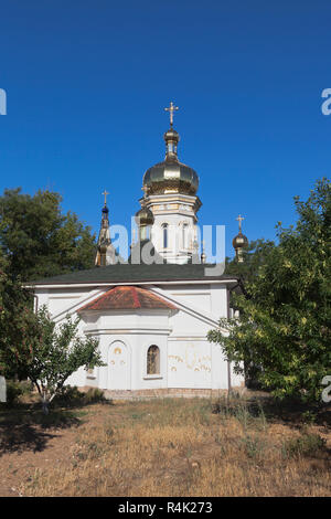 Chiesa della Natività di San Giovanni Battista nel villaggio di Uyutnoye, Saksky distretto, Evpatoria, Crimea, Russia Foto Stock