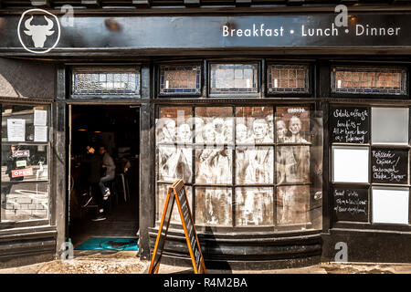 Gonzalo Borondo Street Art a Londra Foto Stock