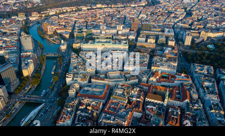 Donaukanal o Canale del Danubio, Innere Stadt, Vienna, Austria Foto Stock