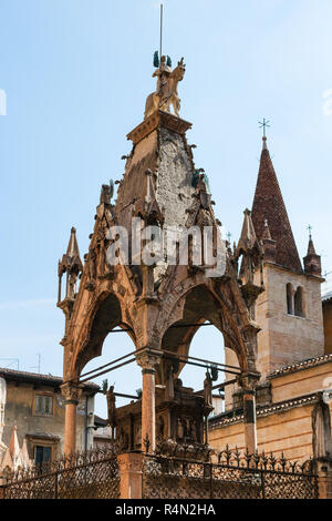 Tombe medievali di mastino ii in Arche scaligere Foto Stock
