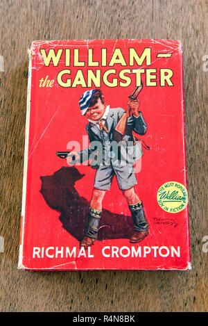 William Gangster da Richmal Crompton 1955 hardback edition parte del proprio William collezione. Solo uso editoriale. Foto Stock
