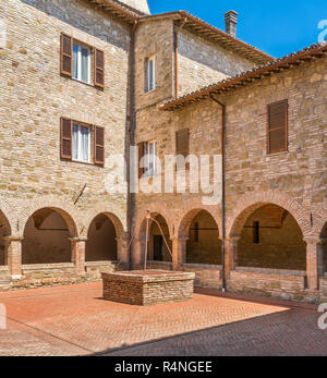 Bettona, pittoresco paesino della provincia di Perugia. Umbria, Italia centrale. Foto Stock