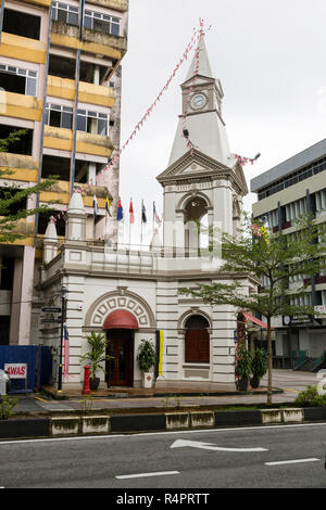 Vecchia Torre dell Orologio, ora Ufficio del Turismo, Taiping, Malaysia. Foto Stock