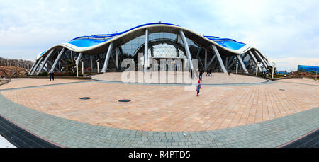 VLADIVOSTOK, RUSSIA - 20 ottobre 2018: l'edificio principale dell'Acquario Primorsky o Oceanarium del lontano Oriente Accademia delle Scienze in Russia Foto Stock