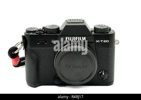 Largs, Scotland, Regno Unito - 22 Novembre 2018: Fujifilm X-T20 Telecamera corpo essendo il fratello minore di X-T2. Questa fotocamera presenta il nuovo X-Trans™* III CMOS Foto Stock